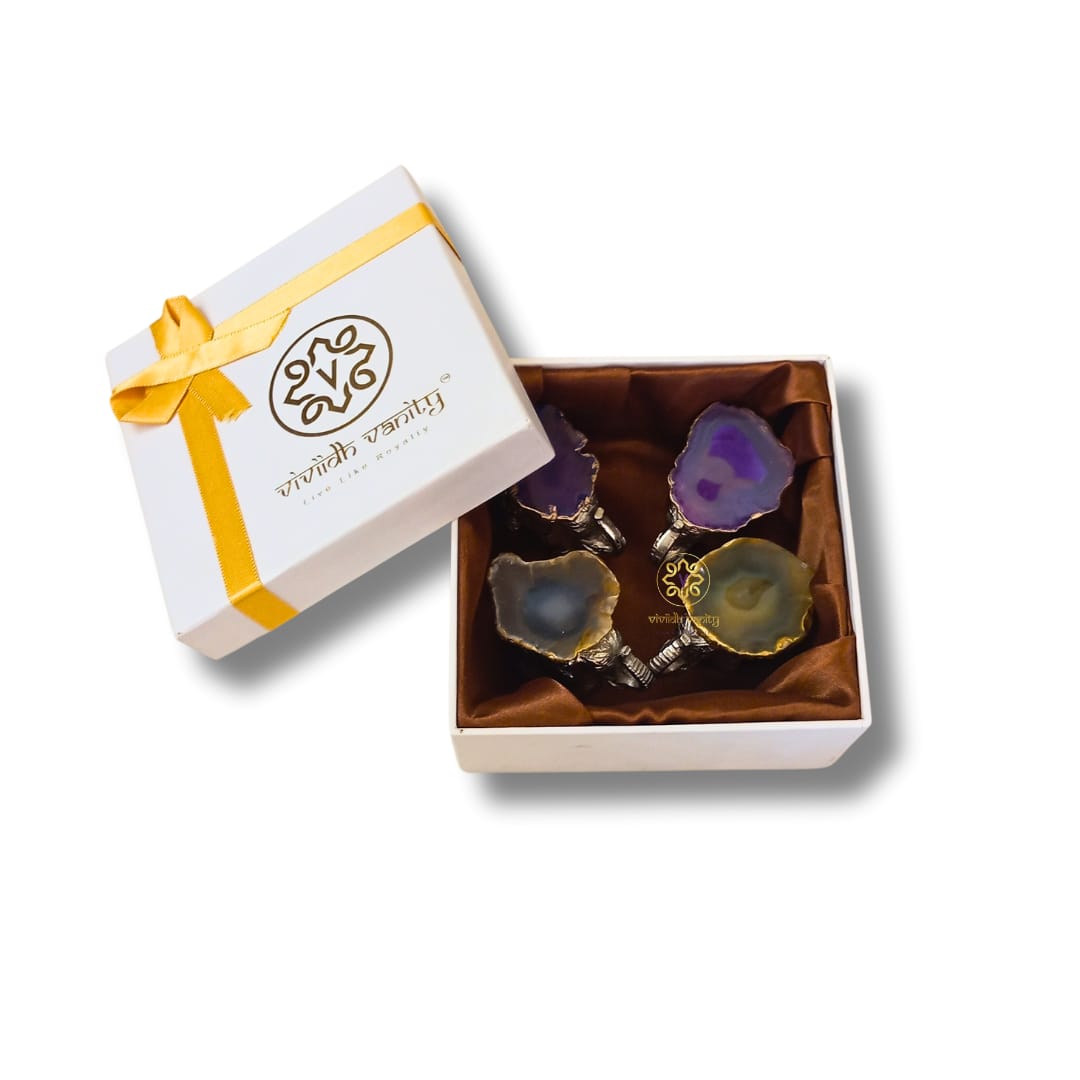 Glimmer Tusks - Silver Finish Metal Elephant Candle Holder Set of 4 with Agate base Gift Box with Candles