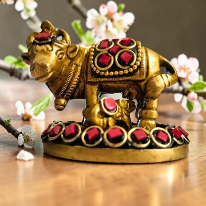 Kamdhenu Saubhagya  Red Small – Stonework Finish Brass Cow-Calf Pair on Embellished Base – Brass | Diwali Gifting | Home Decor | Housewarming Gift | Corporate Gifting