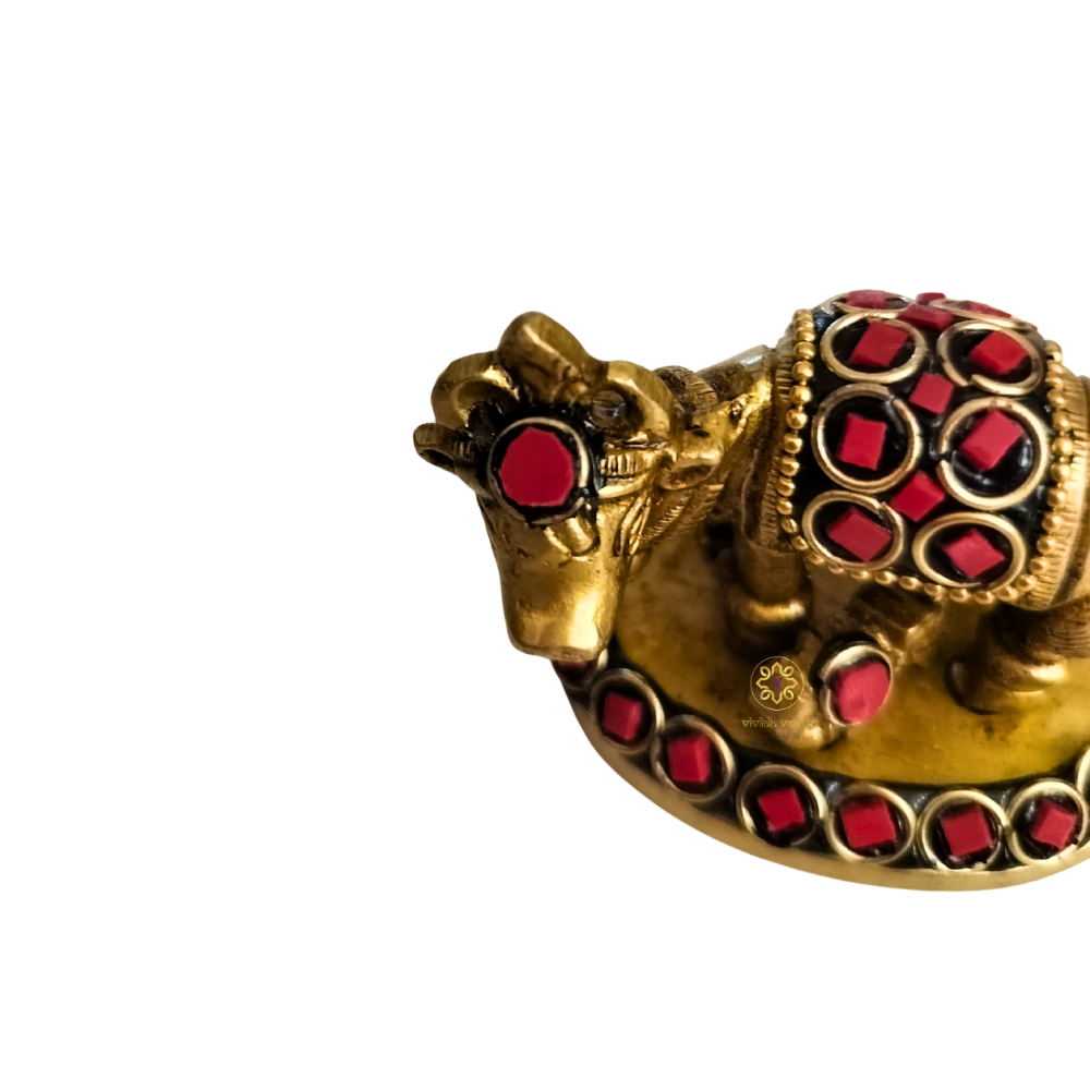Kamdhenu Saubhagya  Red Small – Stonework Finish Brass Cow-Calf Pair on Embellished Base – Brass | Diwali Gifting | Home Decor | Housewarming Gift | Corporate Gifting