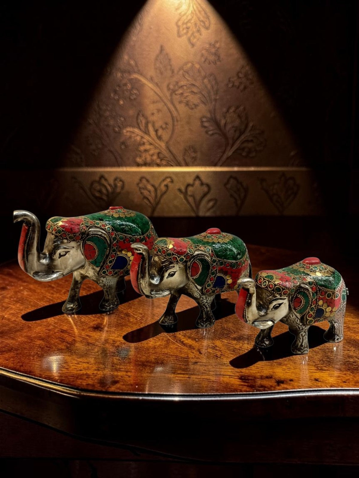Raj Vilas Hathi Parivar – Silver Finish Elephant Family with Handcrafted Stonework – Dining Table Use | Premium Gifting | Home Decor | Vastu Decor | Feng Shui